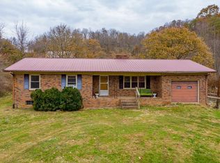8237 Crescent Rd, Glade Spring, VA 24340