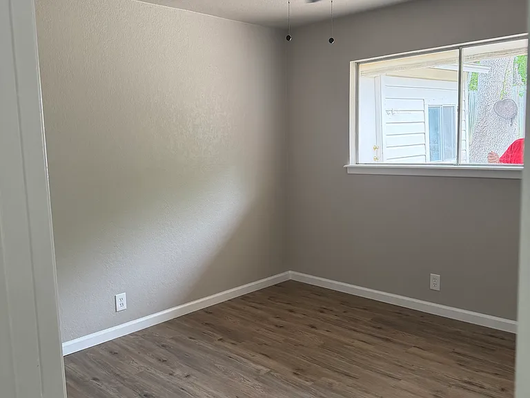 7038 Forest Meadow St — Photo 9