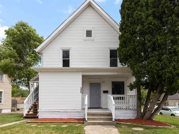 135 S 8th St, South Beloit, IL 61080