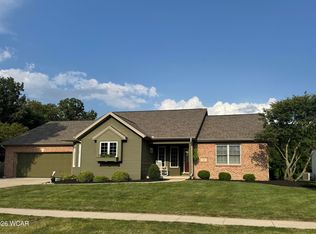 1518 Chancellor Dr, Lima, OH 45807