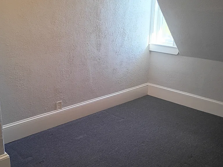 104 Park St #3 — Photo 6