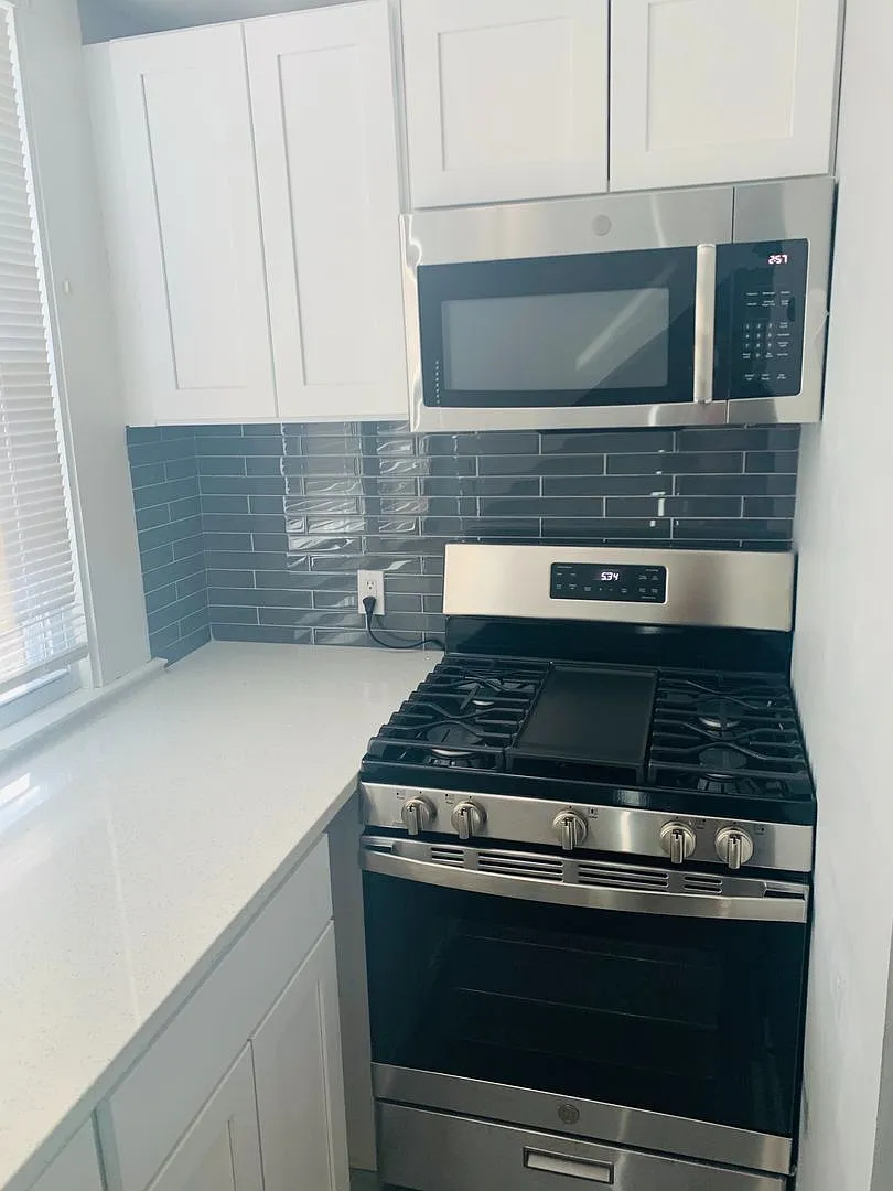30 Rowe — Photo 3