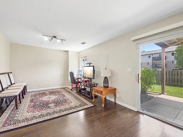 673 Fountainview Dr #673 — Photo 22