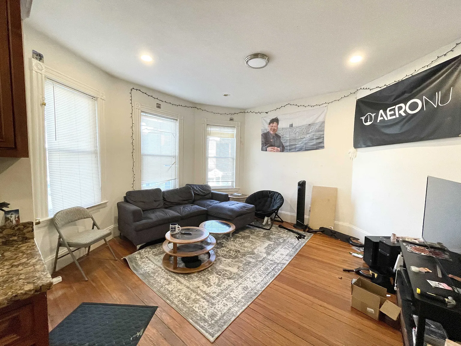 4 bed, $4,575 — Photo 2