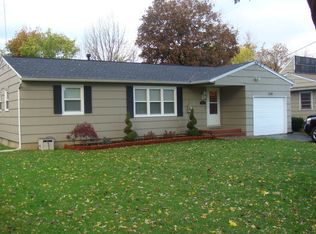 248 Downsview Dr, Rochester, NY 14606