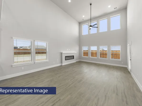 305 Sequoia Ln, Denton, TX 76210