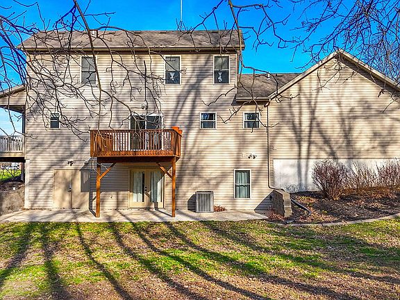 2nd image of 270 E Roy Barnes Rd