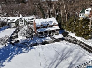 261 E Saddle River Rd, Saddle River, NJ 07458