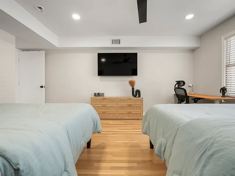 4 Saint Francis St #1 — Photo 10