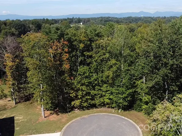 1095 Faith Ct, Morganton, NC 28655
