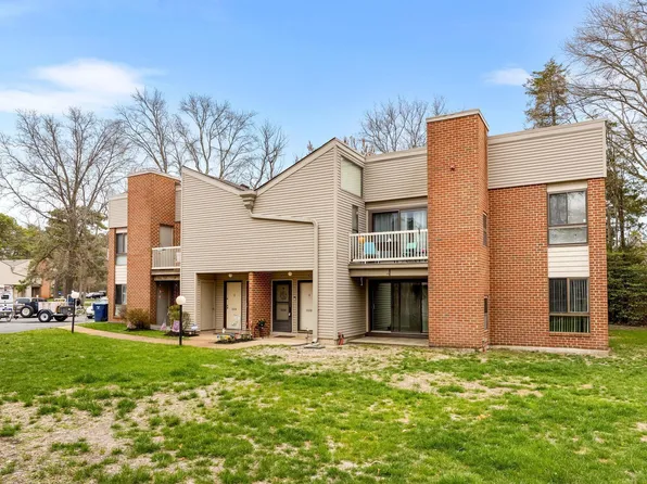705 Camelback Ct #705, Mays Landing, NJ 08330