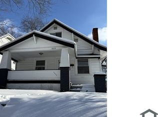 1033 Chalker St, Akron, OH 44310