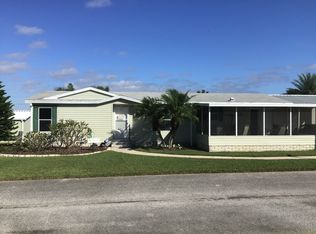 700 Island Breeze St, Davenport, FL 33897