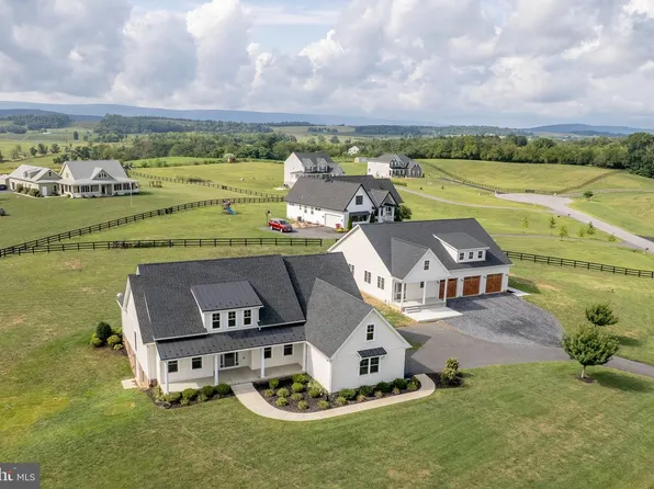 111 Pomme Cir, Stephens City, VA 22655