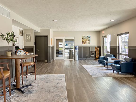 3rd image of 7370 Husker Cir #5-106
