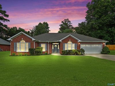 1693 Longleaf Dr NW, Huntsville, AL, 35806