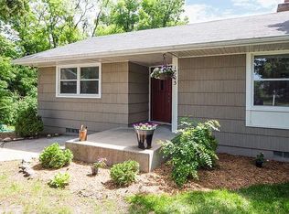 1503 Linner Rd, Wayzata, MN 55391