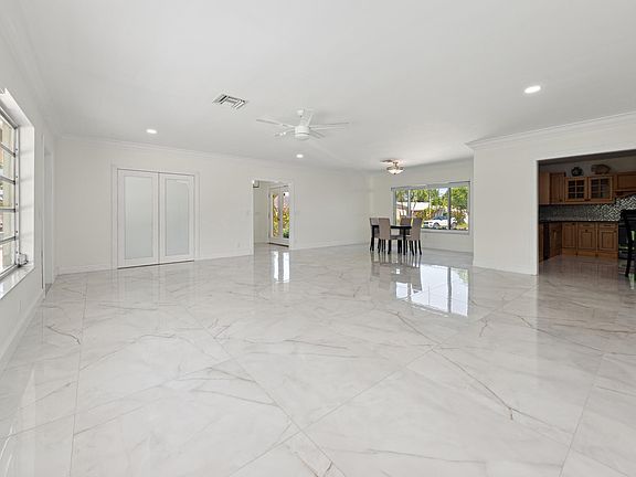 4th image of 2615 Colgate Lane