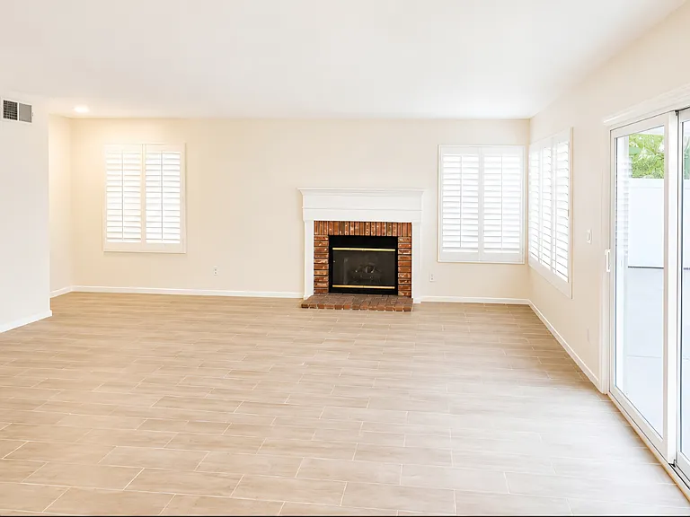 11089 Carlow Ct — Photo 4