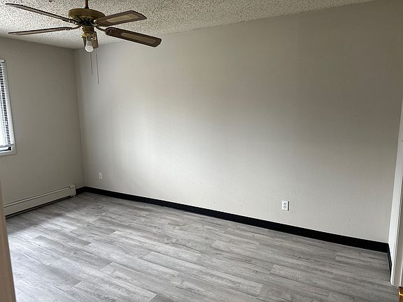 3rd image of 321 Finkbine Ln #8
