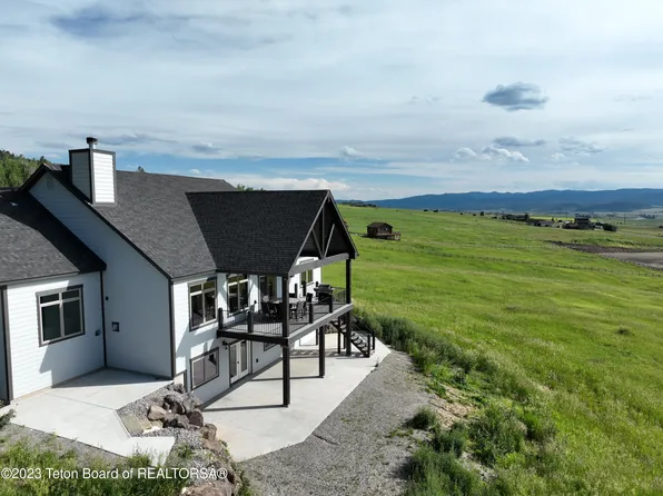 307 Henrys Mountain Rd, Etna, WY 83118