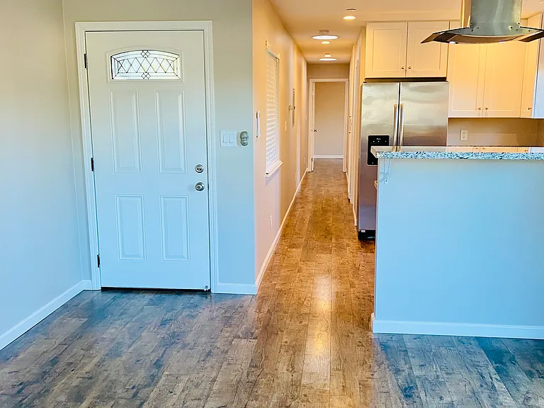 1522 Merritt Ln #A — Photo 4