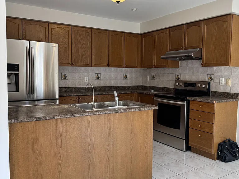58 Brentcliff Dr #UPPER — Photo 18