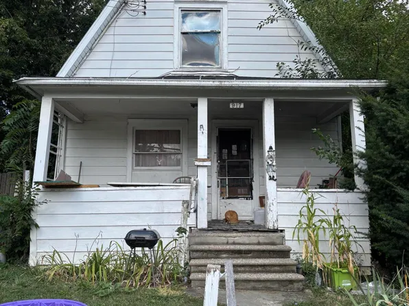 917 Prospect St, Lansing, MI 48912