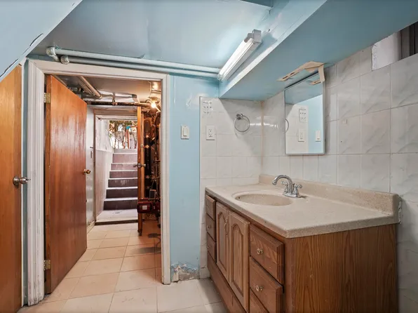 1728 West 2nd Street image 12 of 18