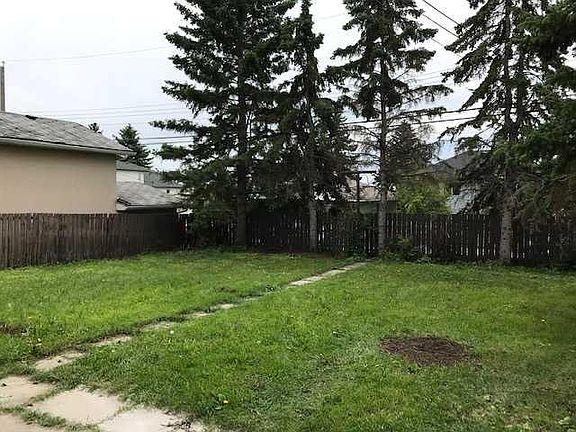 2nd image of 2715 N 14th Ave SE