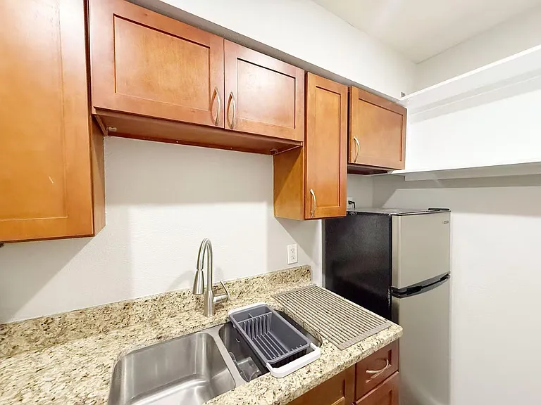 2020 S Congress Ave #1106 — Photo 5