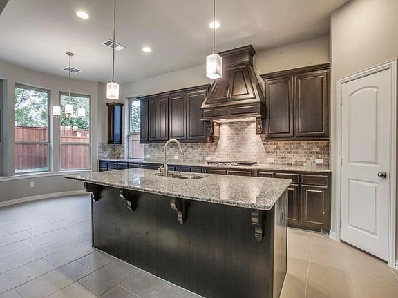 3rd image of 6812 Humboldt Pl