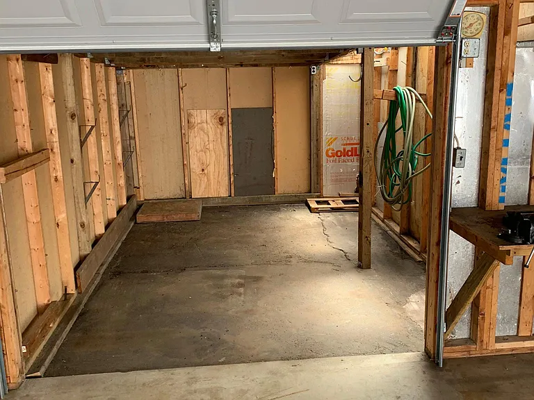 Extra storage unit, or space for additional vehicle