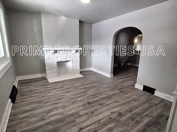 2nd image of 319 Wilbur St
