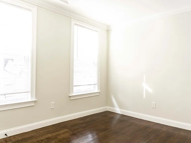 75 Morris St #1L — Photo 4