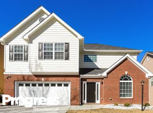 2303 Crimson Creek Ln, Snellville, GA 30078