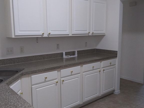 5th image of 2932 SW Sandbar St
