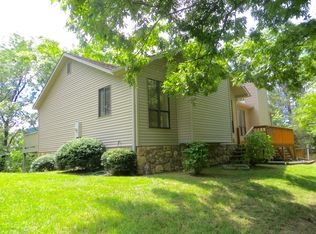 4091 Fort Vause Dr, Shawsville, VA 24162