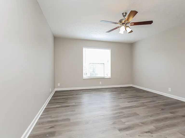 3108 Creekview Ln — Photo 11