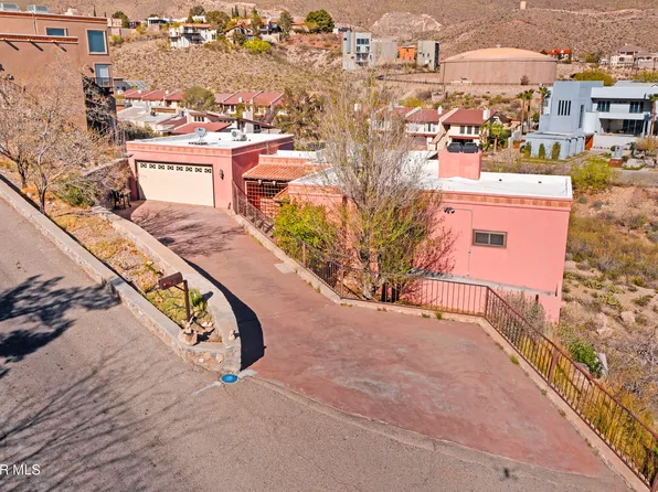 4 Sierra Crest Dr, El Paso, TX 79902