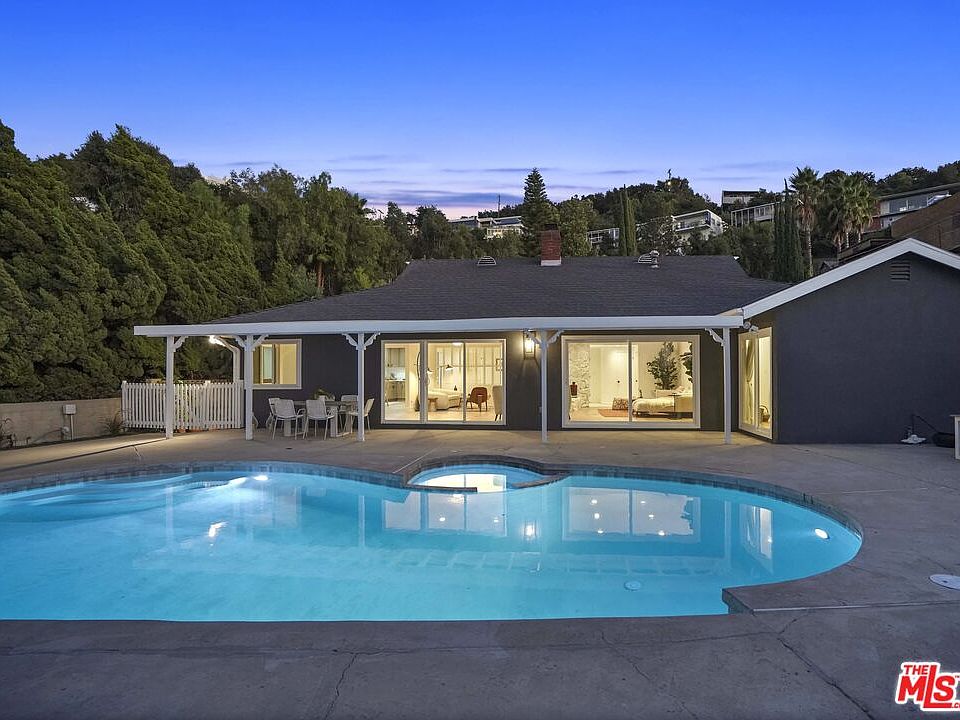 1st image of 3351 Wrightwood Dr