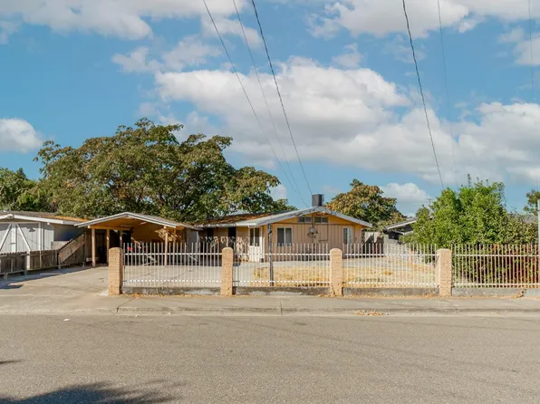 250 N 9th Ave, Oakdale, CA 95361
