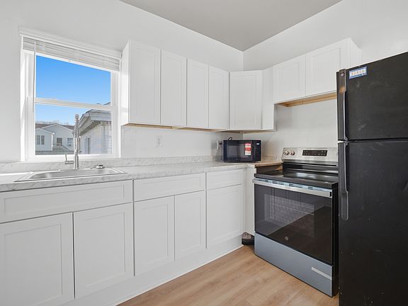 5th image of 605 Dinwiddie St #B