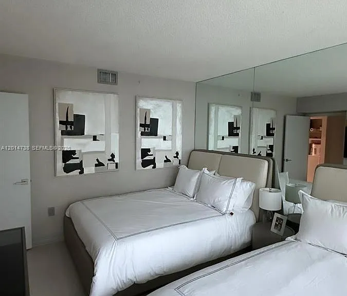 16400 Collins Ave #946 — Photo 40
