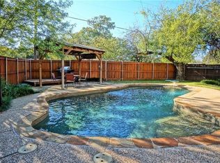 5301 Queens Ct, Lake Dallas, TX 75065