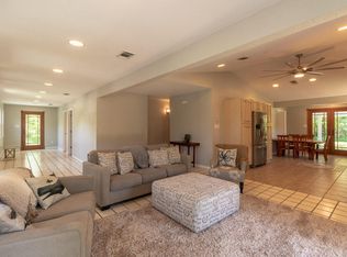 424 Edwards St, Waveland, MS 39576