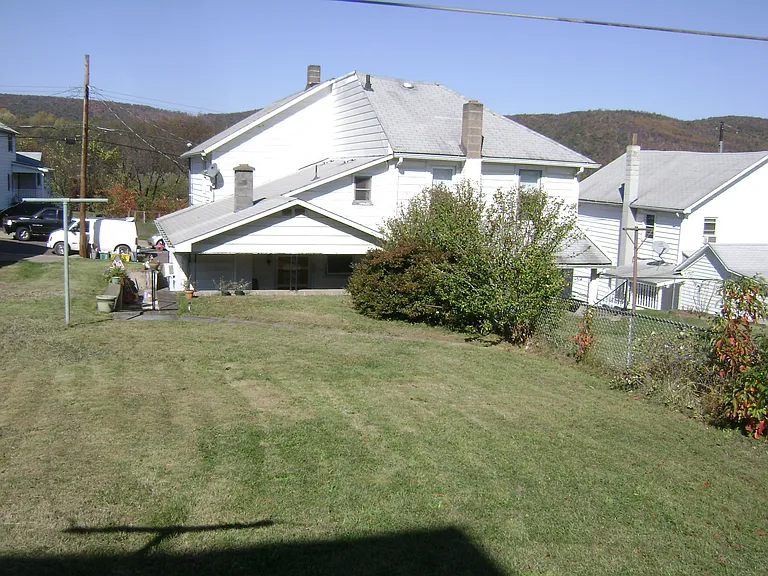 Hill St — Photo 2