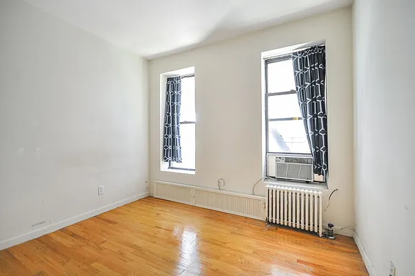 Rented by Compass | media 22