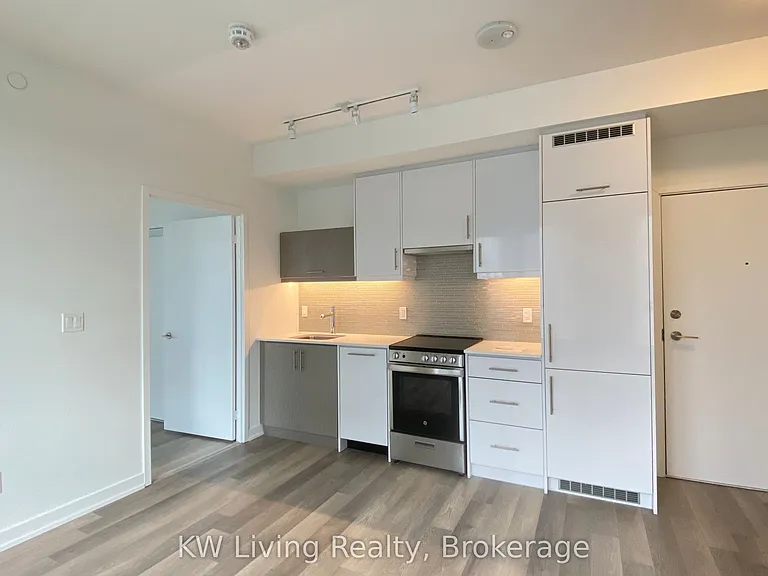 181 Huron St #1404 — Photo 4