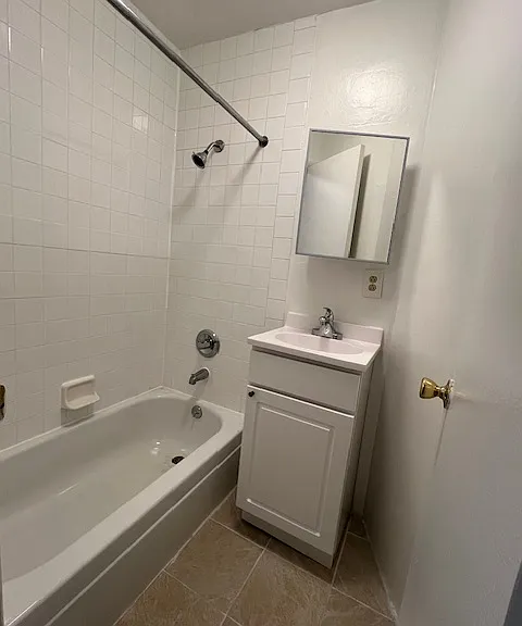 165 W 4th St #9 — Photo 7